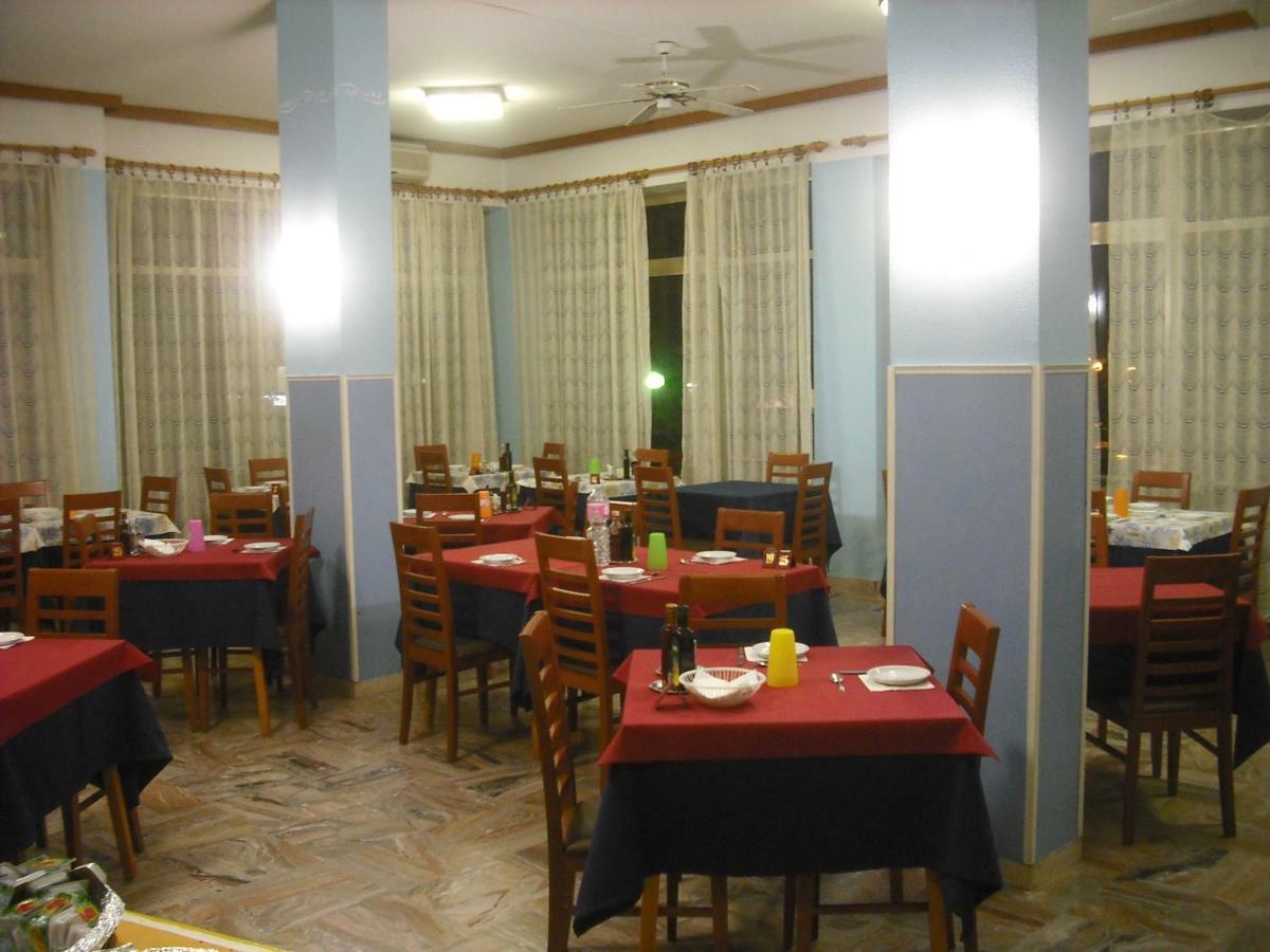 Hotel Bellevue Cesenatico Eksteriør billede