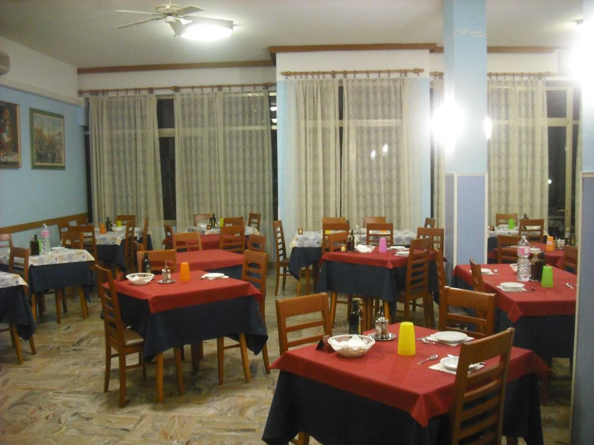 Hotel Bellevue Cesenatico Eksteriør billede